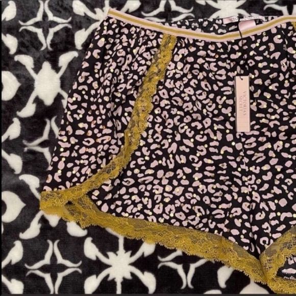Victoria’s Secret Pajama Short - Picture 3 of 7
